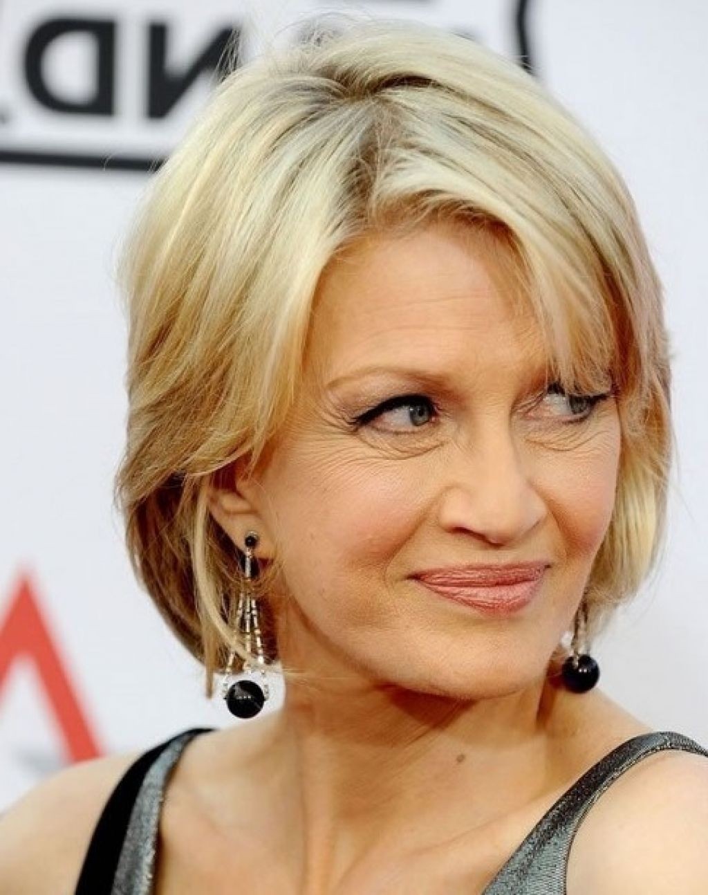 26 Elegant Short Haircuts For Fine Straight Hair Over 50 