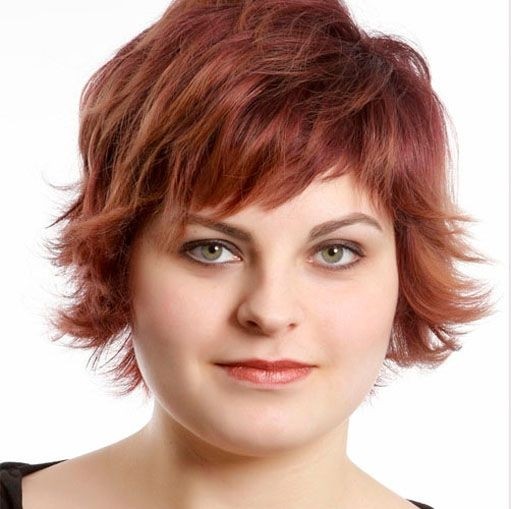 short hairstyles for round faces over 50