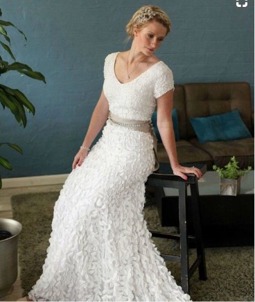 Wedding Dresses For Brides Over 60 65 Trendy Hairstyles For Chubby Faces
