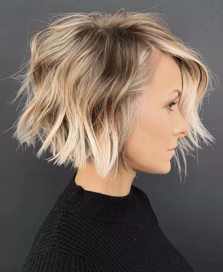 Short And Stylish Haircut For Women Over 40