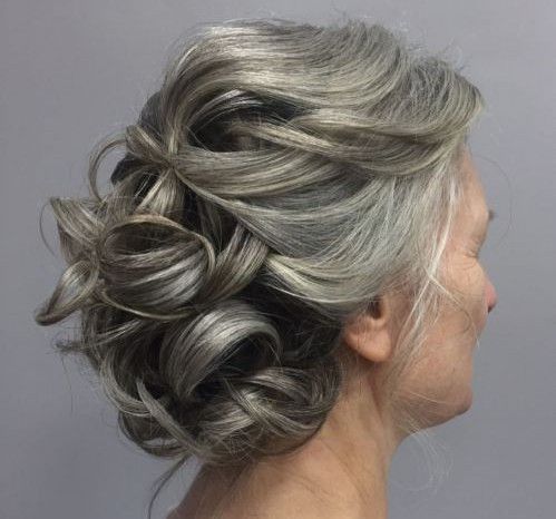 Soft Curls Haristyle For Second Wedding Bride