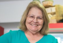 60 Easy Wash and Wear Haircuts for Over 50 Hair Cuts For Thick Hair For Women Over 50