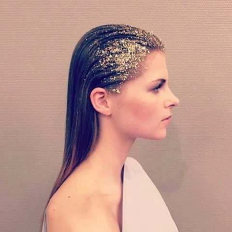 Slicked Back Glitter Hairstyle For Christmas Evening
