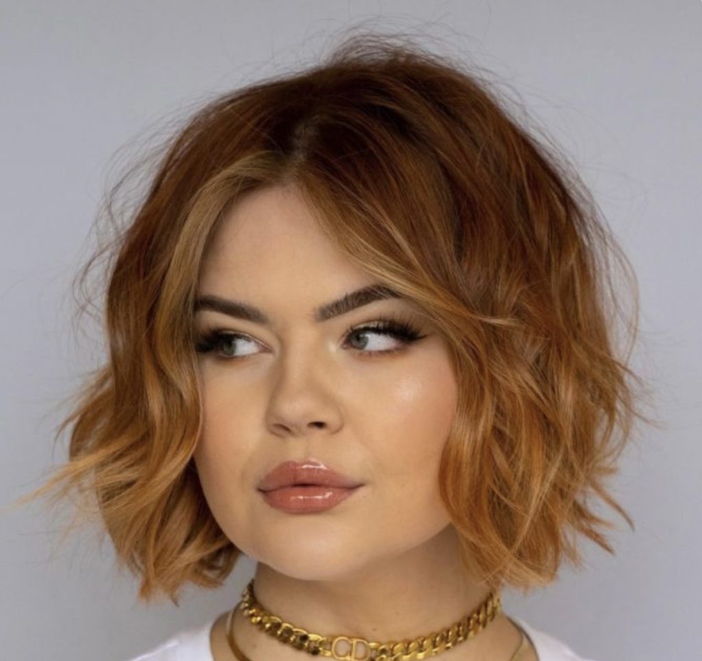 40 Cute Hairstyles For Short Necks And Round Face 40-cute-hairstyles-for-short-necks-and-round-face