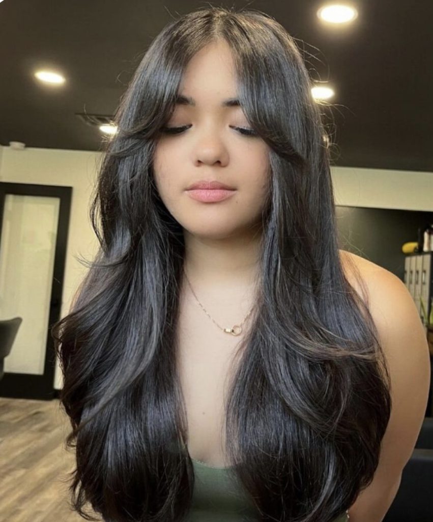 40 Cute Hairstyles For Short Necks And Round Face 40-cute-hairstyles-for-short-necks-and-round-face