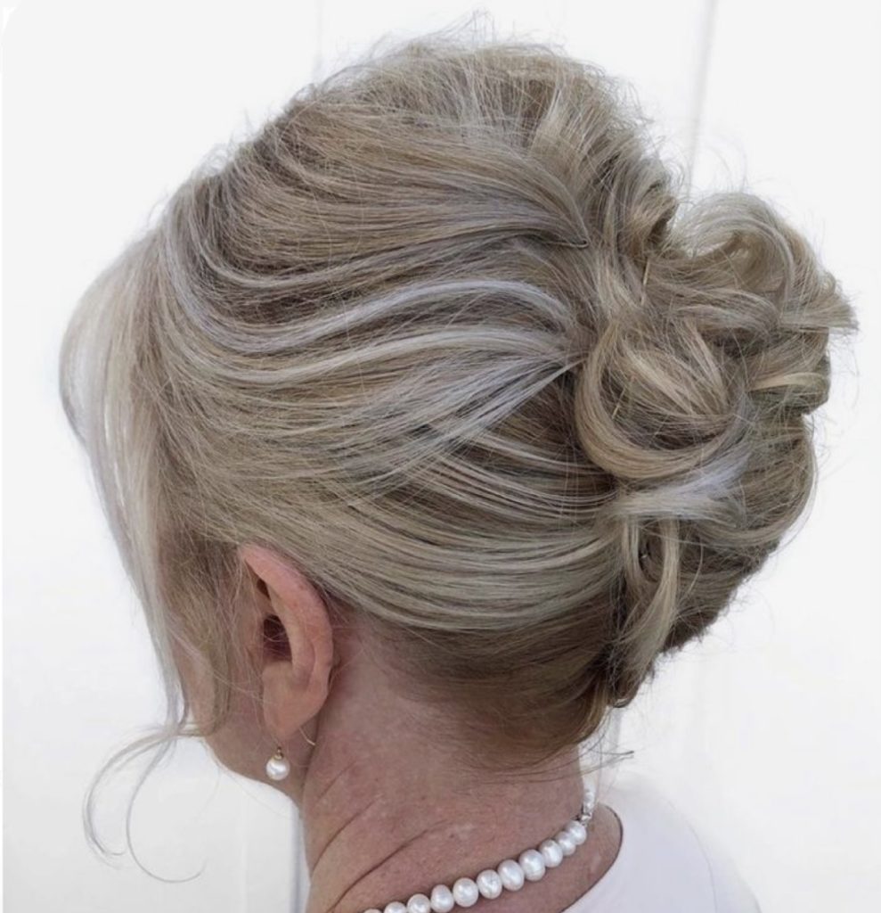 30 Easy Medium Length Hairstyles for Mother of the Groom 2023